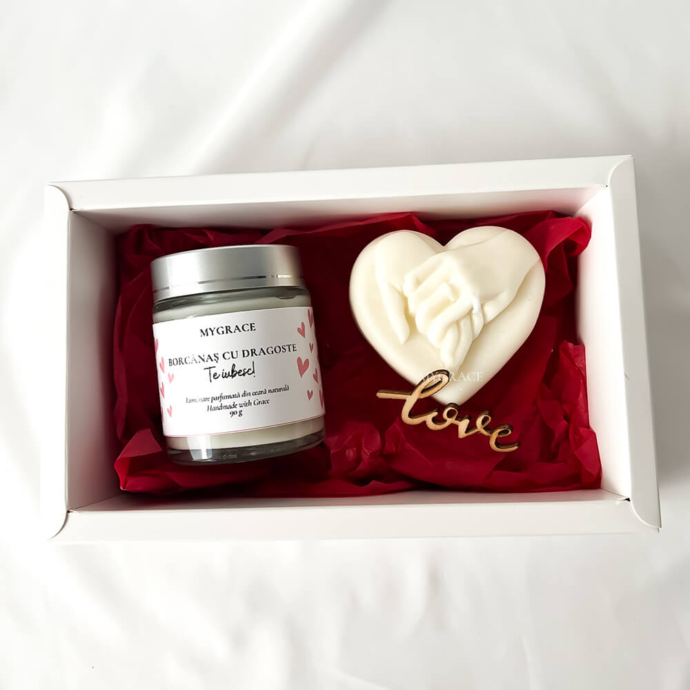 Gift Set “Jar of Love – I Love You” (1 scented candle in a glass jar, 1 scented heart-shaped candle)