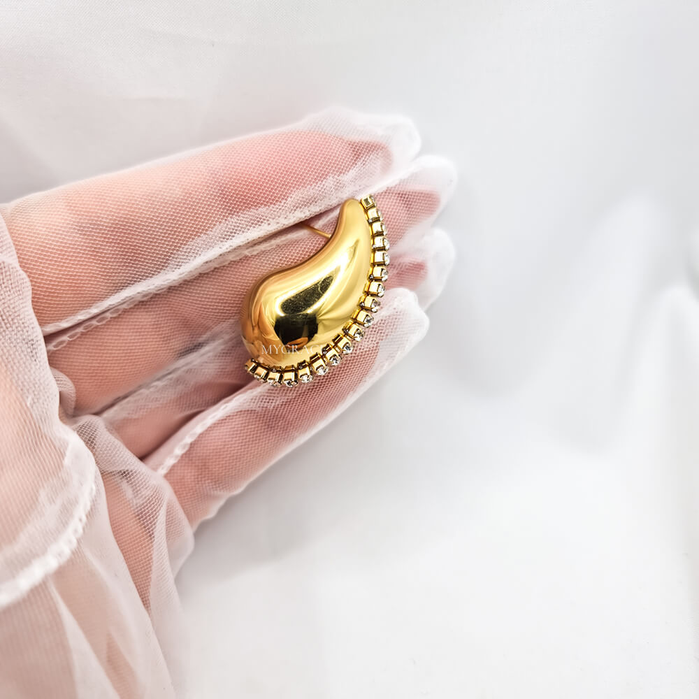 Cercei Stud ”Be stylish”, aurii, model lacrimă/picătură, oțel inoxidabil, placați cu aur 18K și decorați cu zirconiu