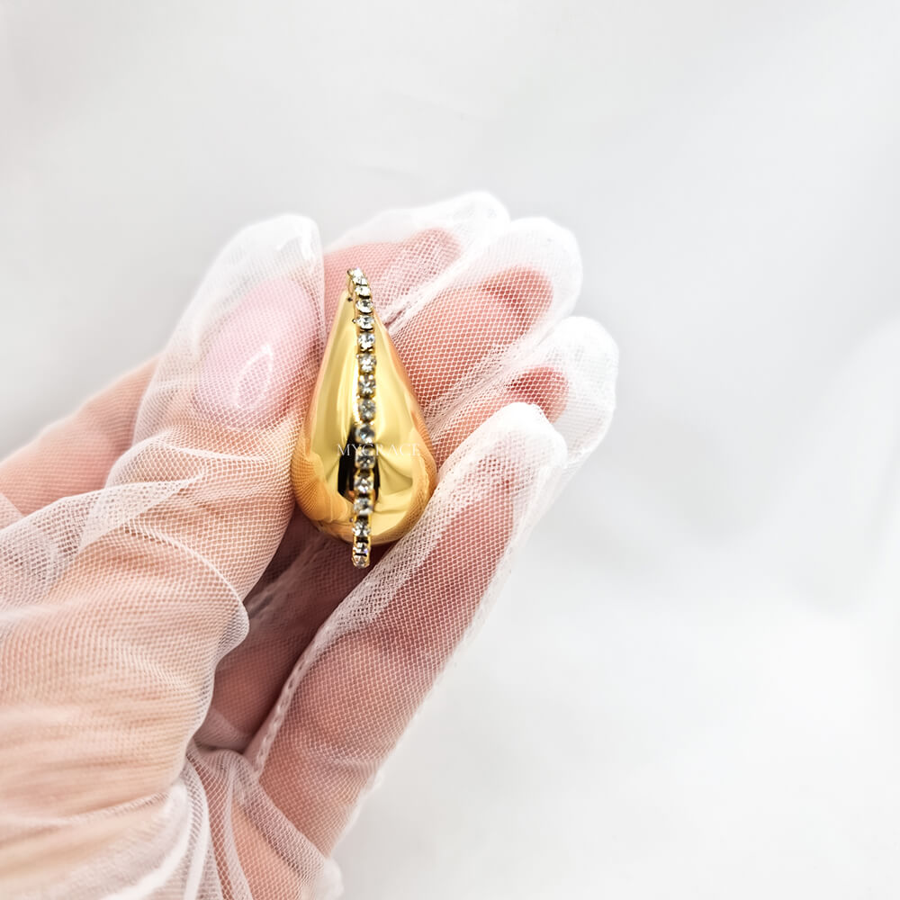 Cercei Stud ”Be stylish”, aurii, model lacrimă/picătură, oțel inoxidabil, placați cu aur 18K și decorați cu zirconiu