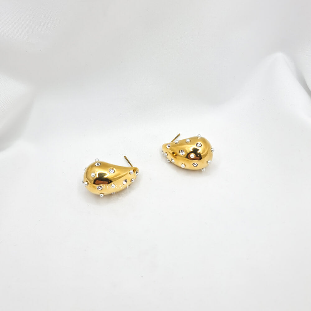 Cercei Stud ”Be stylish”, aurii, model lacrimă/picătură, oțel inoxidabil, placați cu aur 18K și decorați cu zirconiu și perluțe
