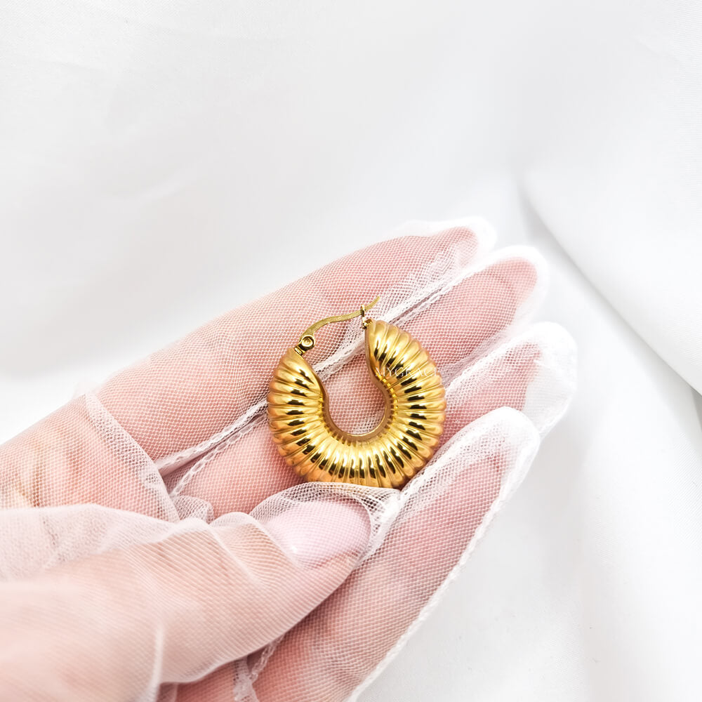 Cercei Hoop ”Be fancy”, aurii, din oțel inoxidabil, placați cu aur 18K