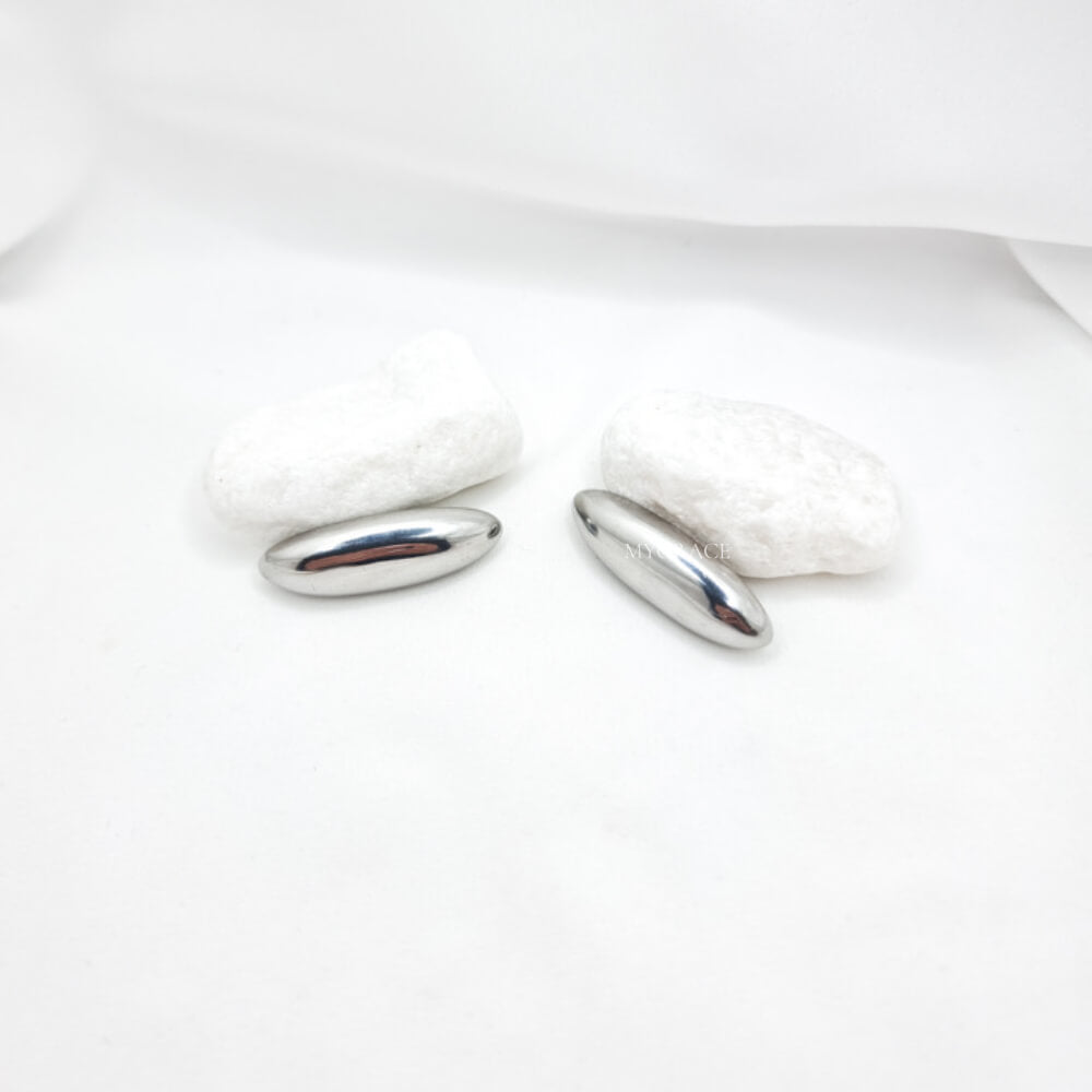 Cercei inox ”Be stylish”, argintii, ovali, placați cu aur 18K, tip stud