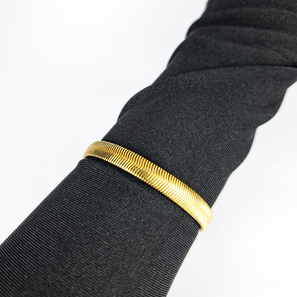Brățară oțel inoxidabil ”Be iconic”, aurie, model snake, placată cu aur 18K