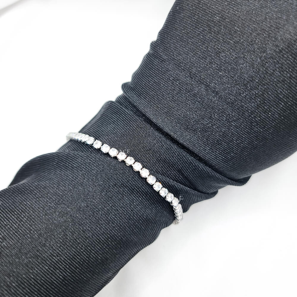 Brățară oțel inoxidabil ”Be classy”, argintie, decorată cu cristale de sticlă, placată cu aur 18K, model tennis (3 mm)