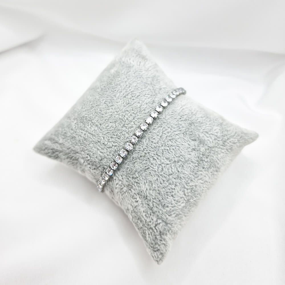 Brățară oțel inoxidabil ”Be classy”, argintie, decorată cu cristale de sticlă, placată cu aur 18K, model tennis (3 mm)