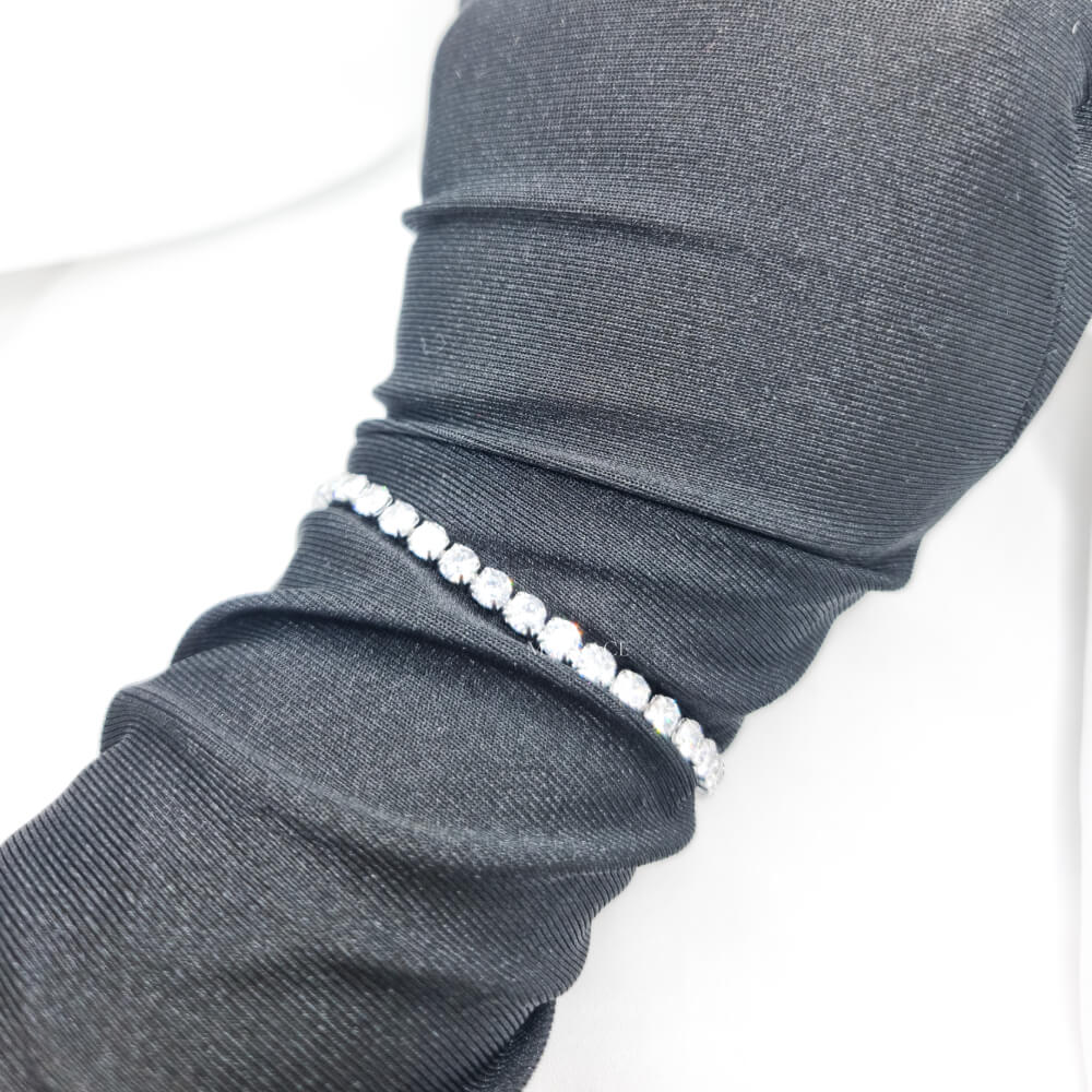 Brățară tennis inox ”Suavity”, argintie, cu zirconiu, placată cu aur 18K, reglabilă (4 mm)