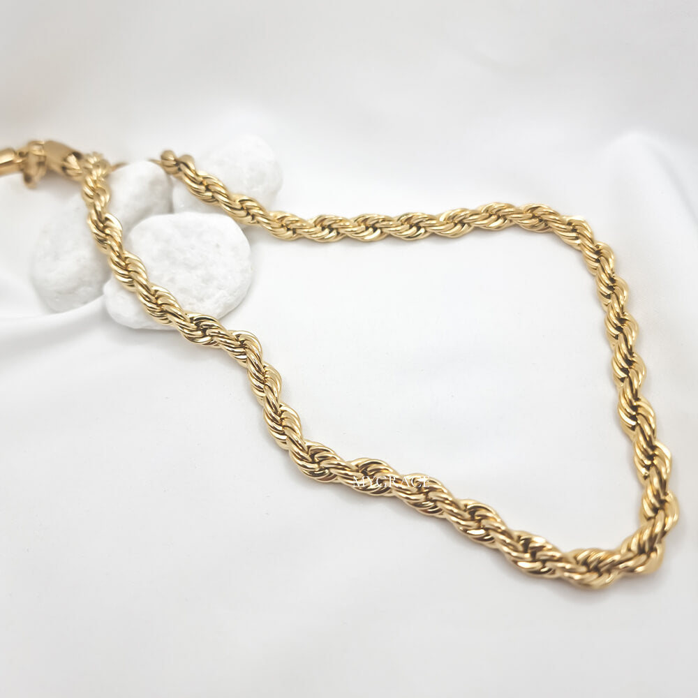Colier oțel inoxidabil ”Be sophisticated” auriu, model răsucit, 0.7 cm