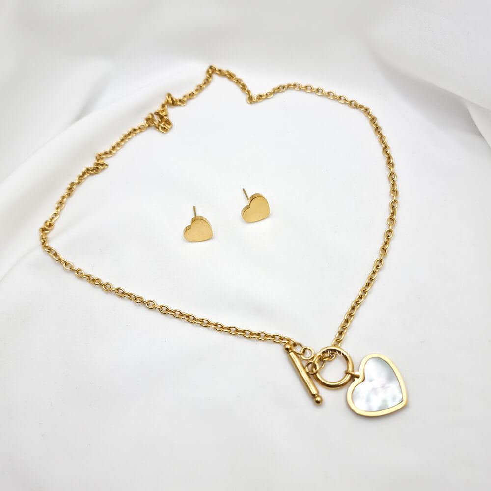 Set colier și cercei Stud ”Be caring”, auriu, model inimioare, din oțel inoxidabil