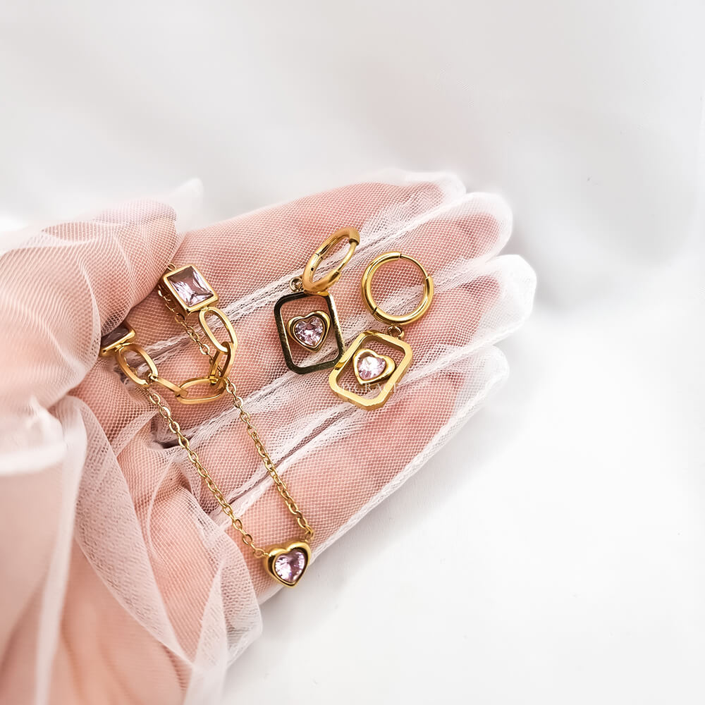 Set colier și cercei Drop ”Be adorable”, auriu, model inimioare, din oțel inoxidabil, placat cu aur 18K și zirconiu roz