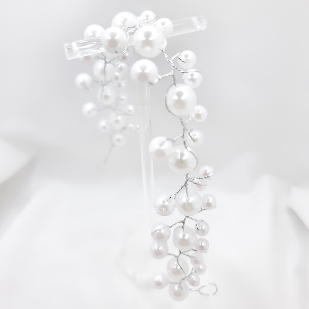 Accesoriu păr mireasă ”Be pure”, alb, decorat cu perle, tip coroniță/diademă flexibilă (modelatoare)