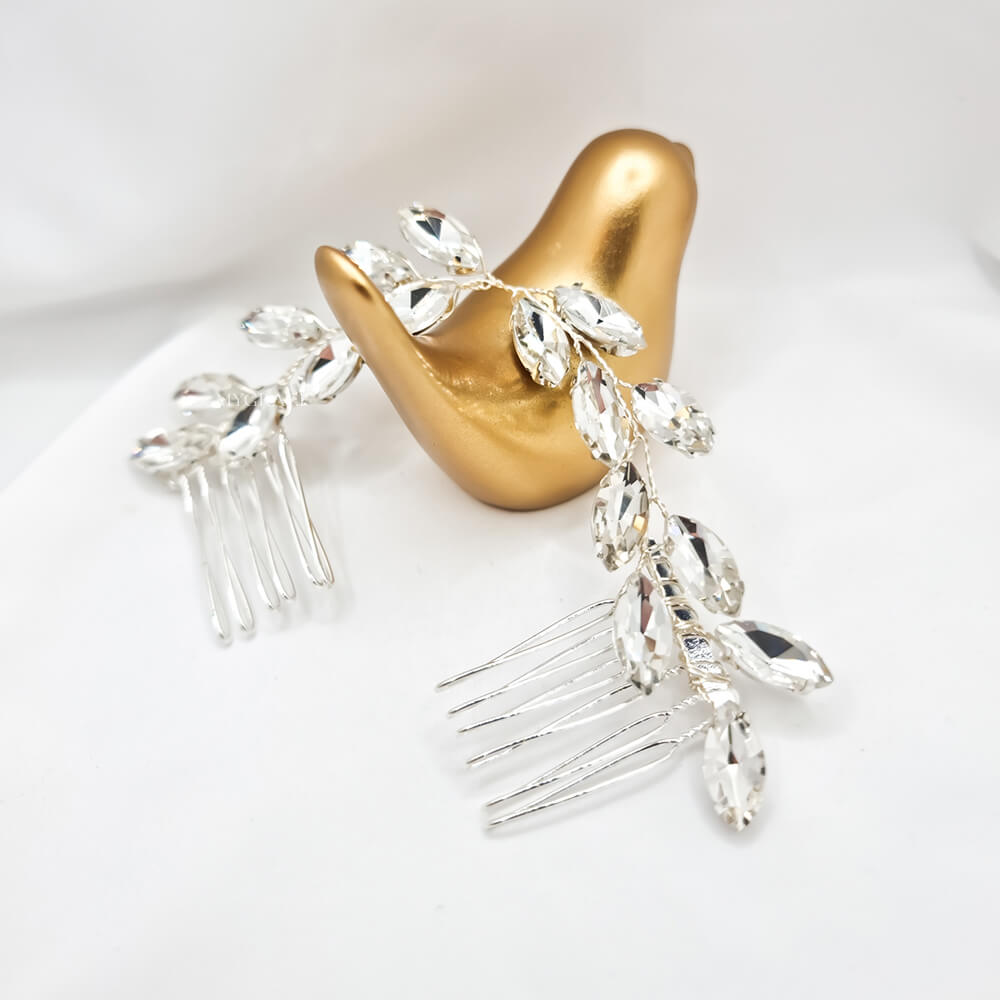 Accesoriu păr mireasă ”Be splendid”, argintiu, tip pieptăn, decorat cu cristale de sticlă (dublu pieptăn)
