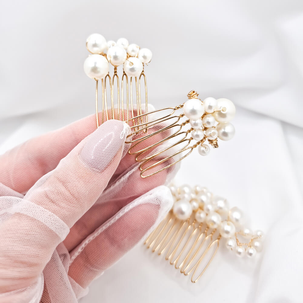 Accesorii păr mireasă ”Be pure”, ivoire/aurii, tip pieptăn, decorate cu perle (set 3 buc.)