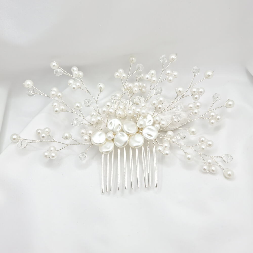 Accesoriu păr mireasă ”Be gentle”, alb, tip pieptăn, decorat cu perluțe, model floral