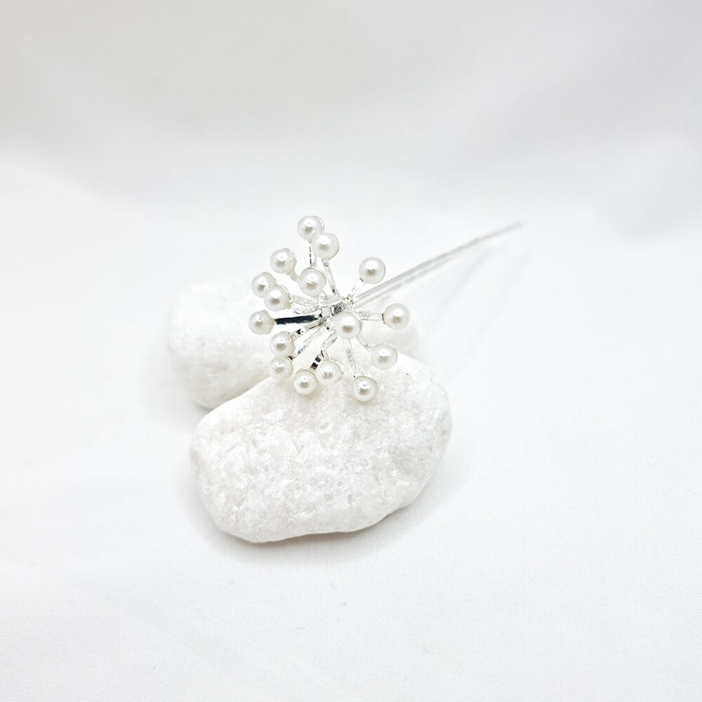 Accesoriu păr mireasă ”Be pure”, alb/argintiu, tip ace de păr, decorat cu perle, model floral (set 6 buc.)