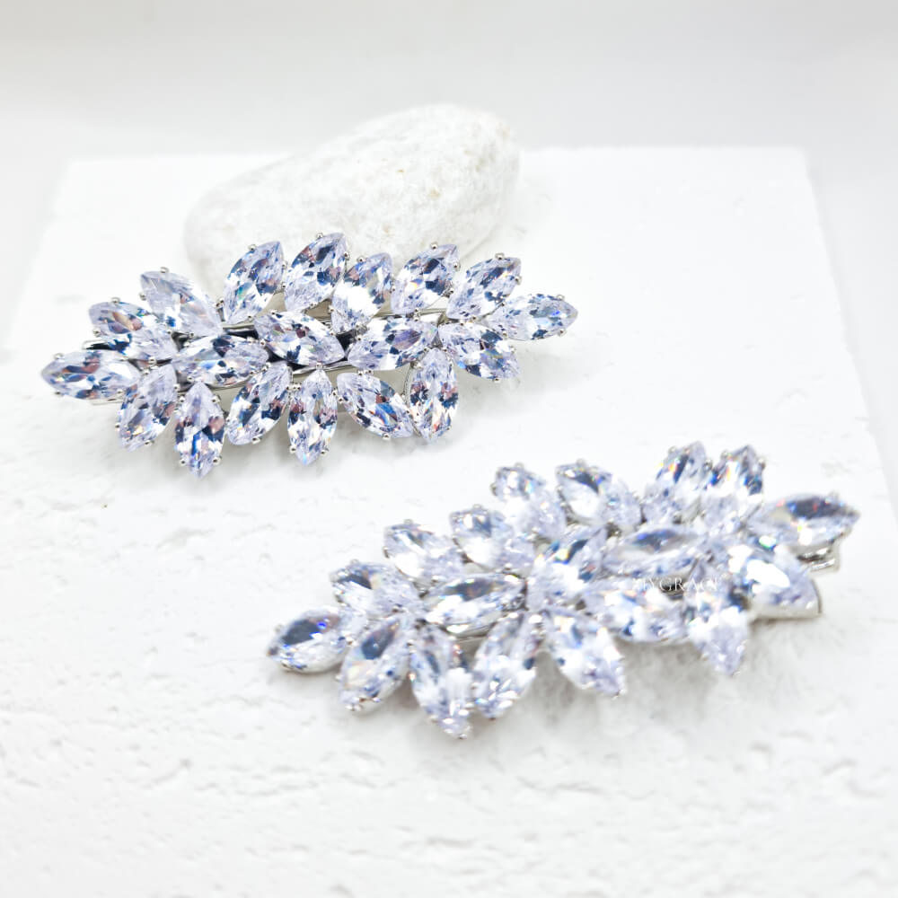 Agrafe păr metalice, argintii, decorate cu zirconiu, model floral, mireasă (set 2 buc.)