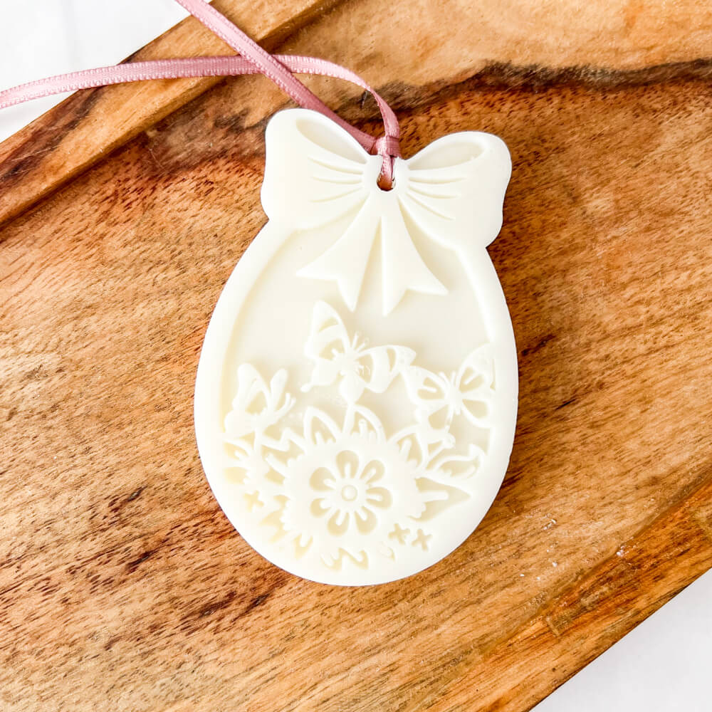 Ornament parfumat din ceară naturală de soia, model Paște