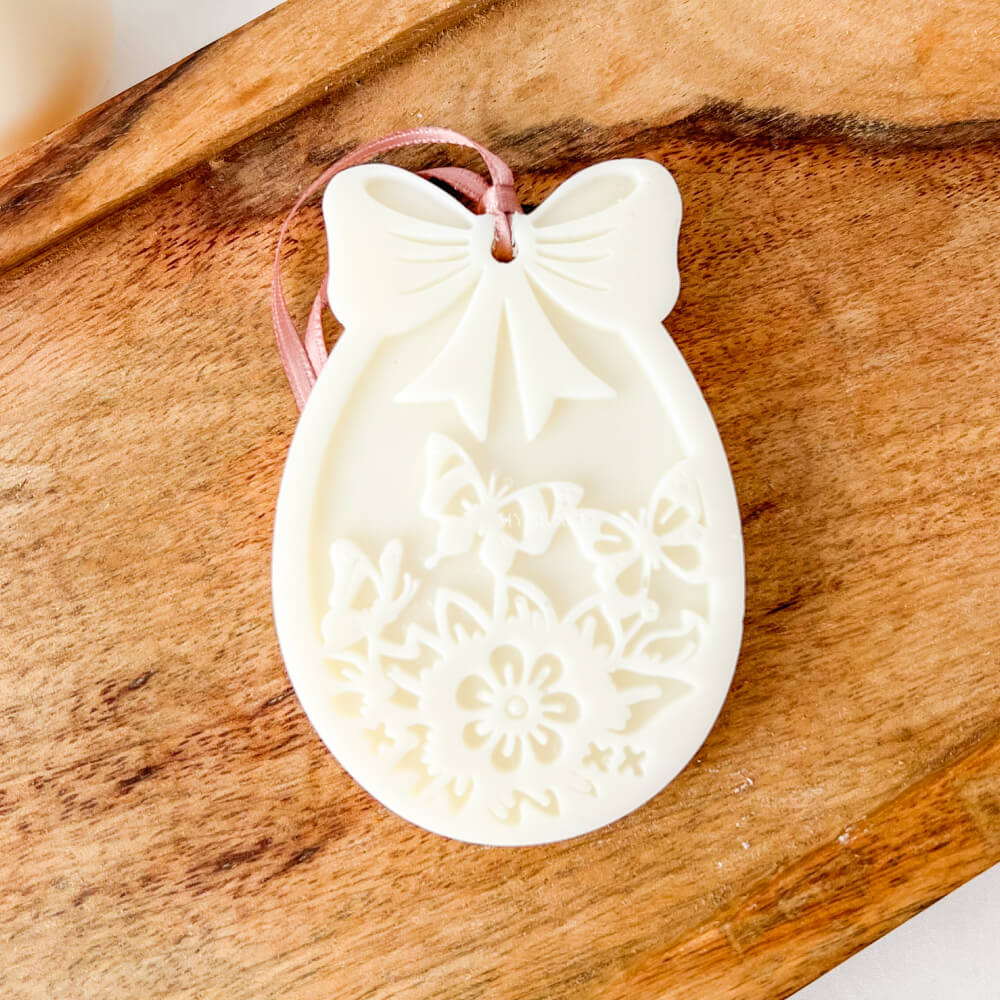 Ornament parfumat din ceară naturală de soia, model Paște