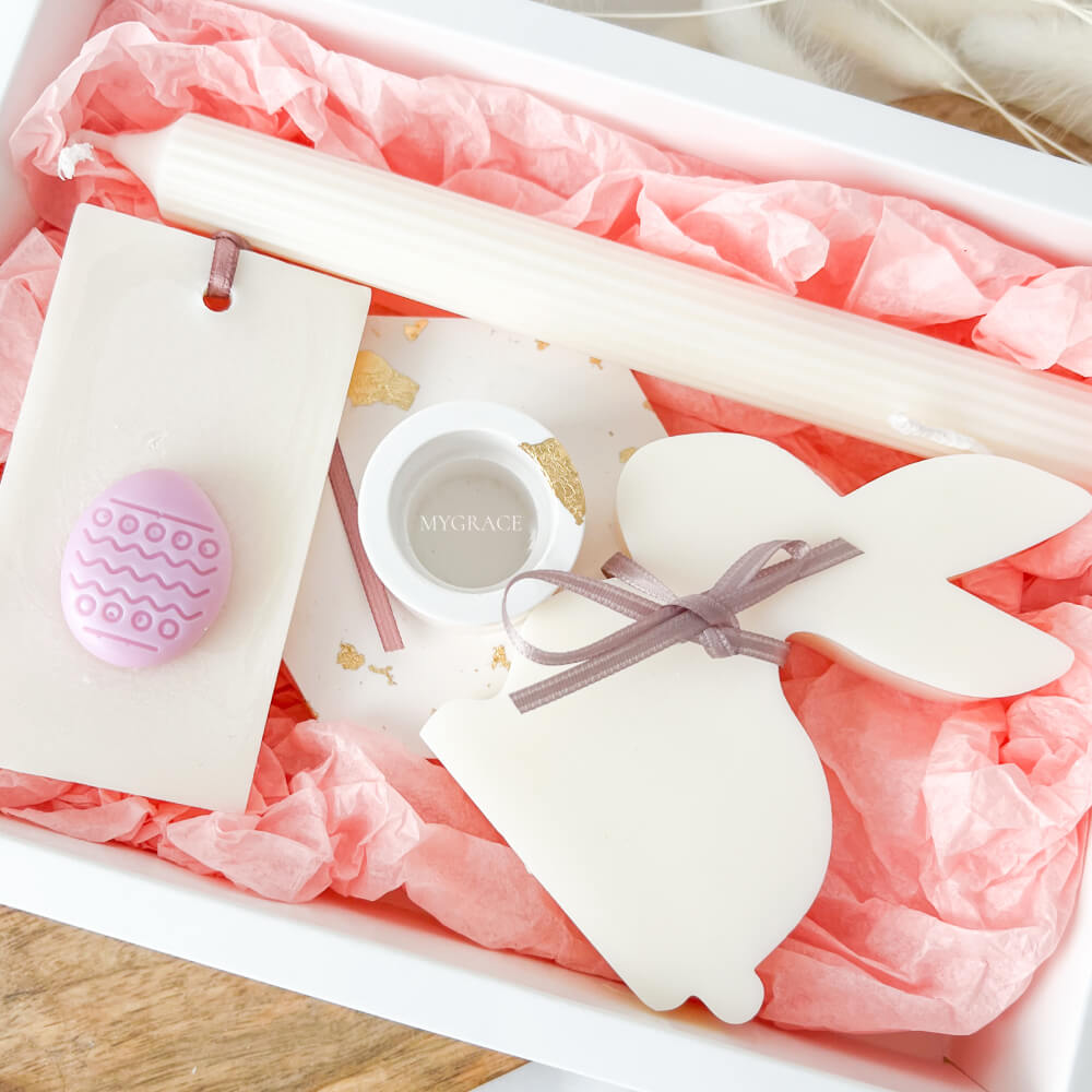 Cadou Paște - set lumânare sfeșnic, suport ceramic lumânare, tabletă parfumată și lumânare iepuraș
