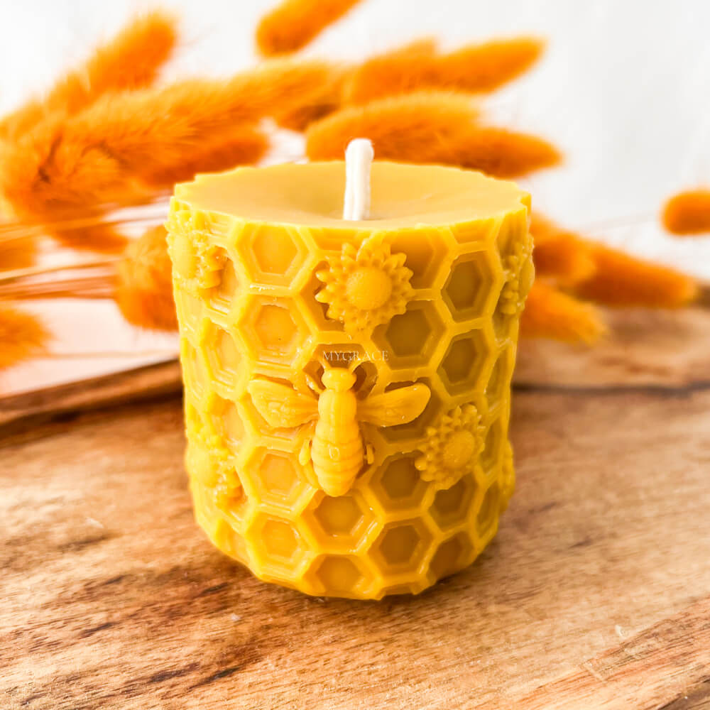Decorative pure beeswax candle, honeycomb pattern