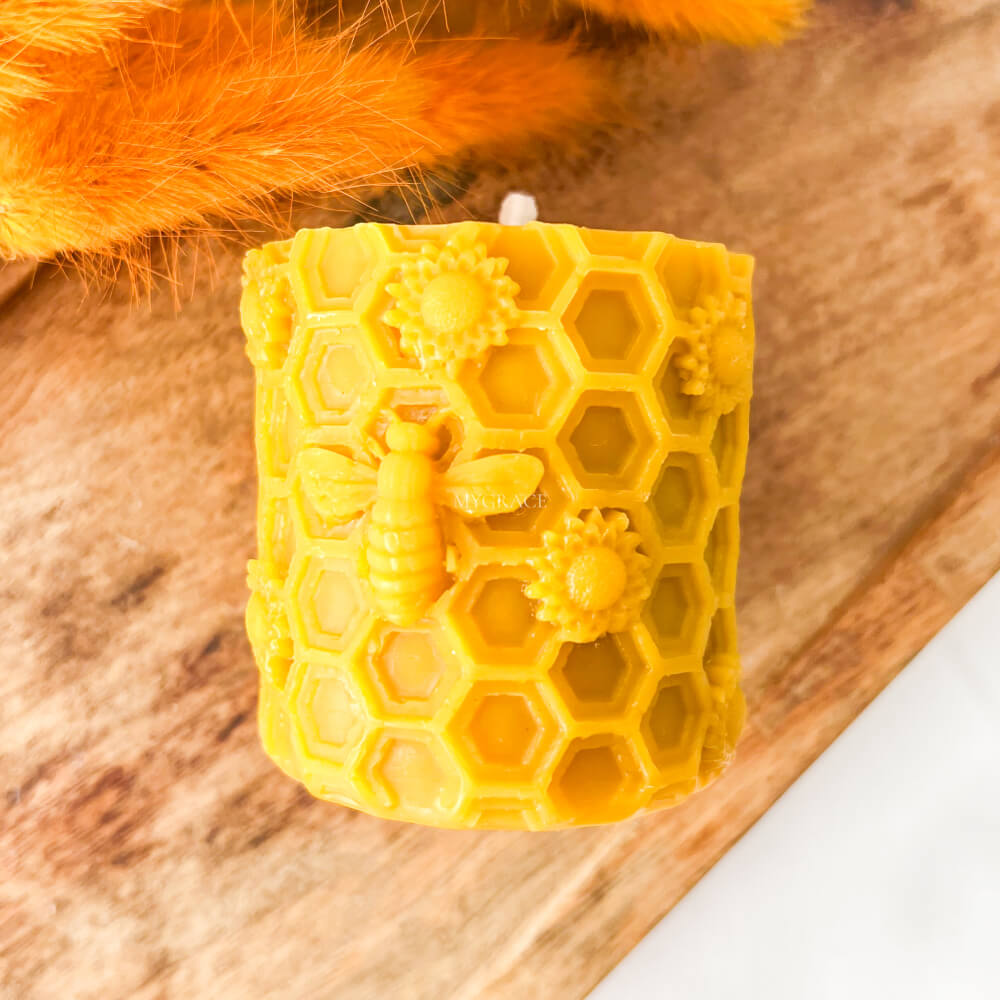 Decorative pure beeswax candle, honeycomb pattern
