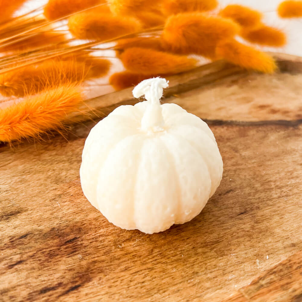 Lumânare dovleac parfumată, ceară naturală, diverse sortimente, L