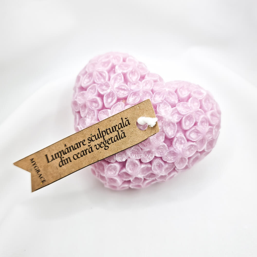Lumânare parfumată ceară palmier, model inimioară mov deschis