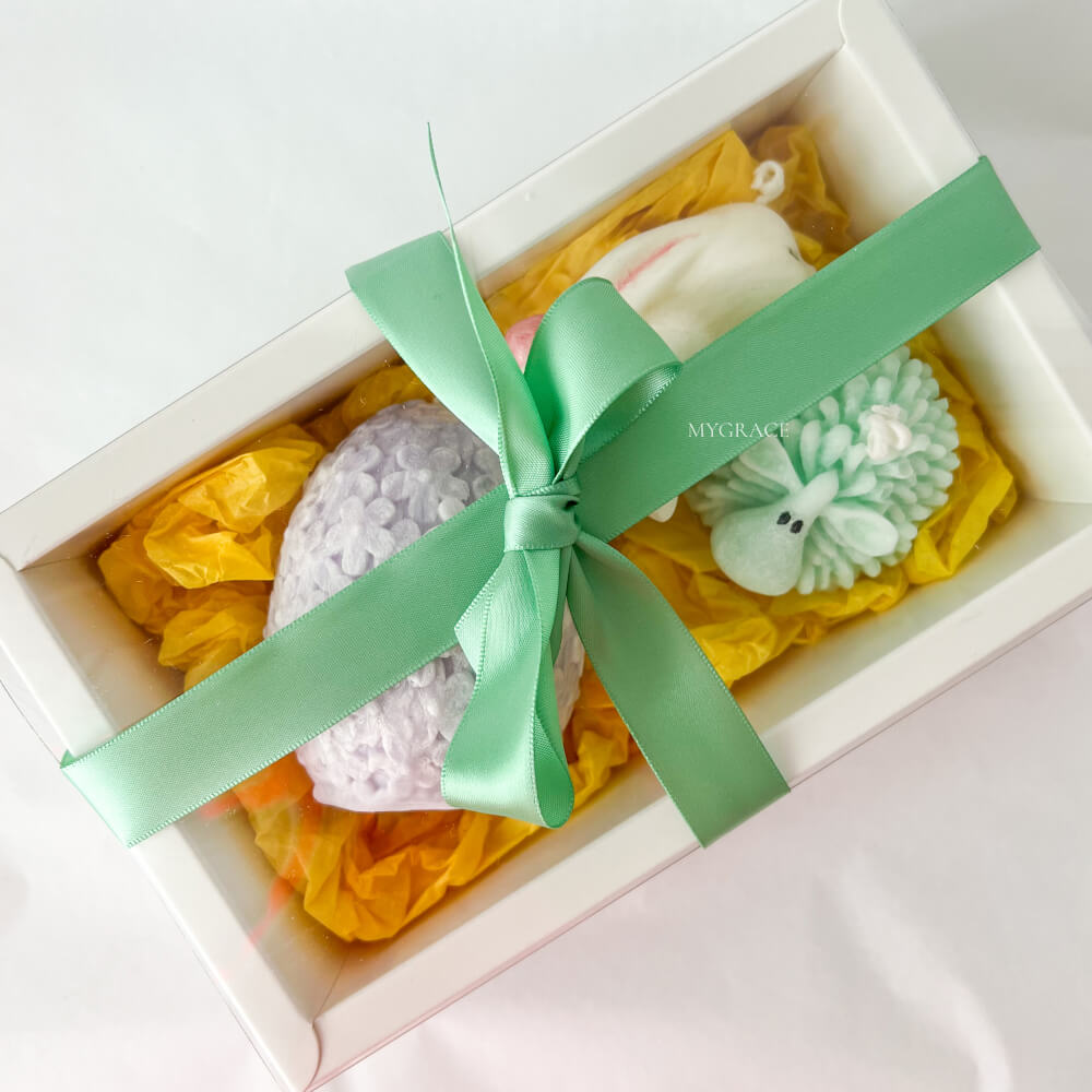 Set cadou Paște - set lumânări parfumate, ceară palmier - 1 iepuraș cu parfum de vată de zahăr, 1 oiță cu parfum de caramel și 1 ou de Paște