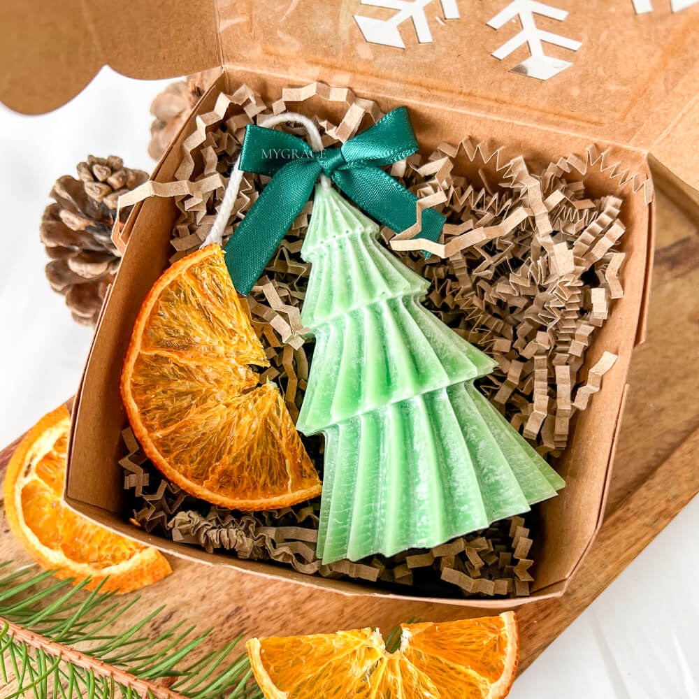 Christmas Candle, Scented, Natural Wax, Green Christmas Tree 2, Limited Christmas Edition