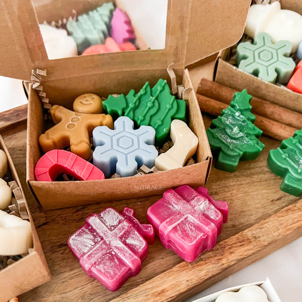 Christmas Scented Wax, Christmas Figurines (Pure Soy Wax Melts)