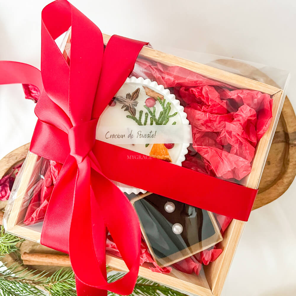 Christmas Gift “Fairytale Christmas” – 1 Pair of 925 Sterling Silver Earrings with Freshwater Pearls, 1 Soy Wax Candle in Ceramic Jar