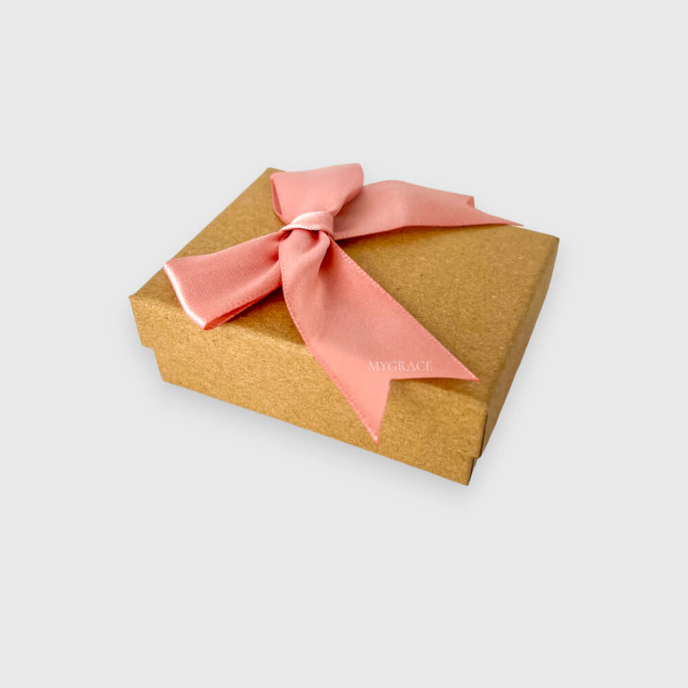 Cutie cadou cu capac, fundiță și burete, kraft, carton, 9x7x3 cm