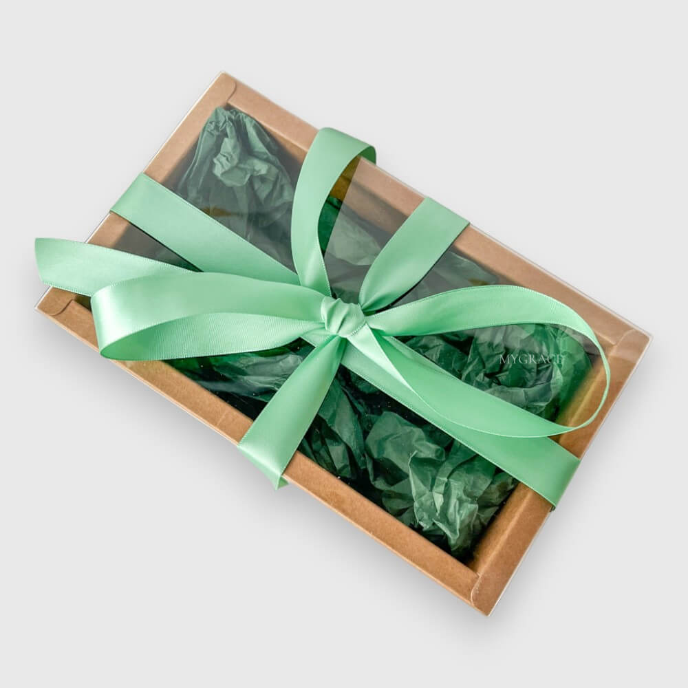 Cutie cadou cu fereastră și fundă, maro, carton, 20x12x6 cm (cutie produse multiple)