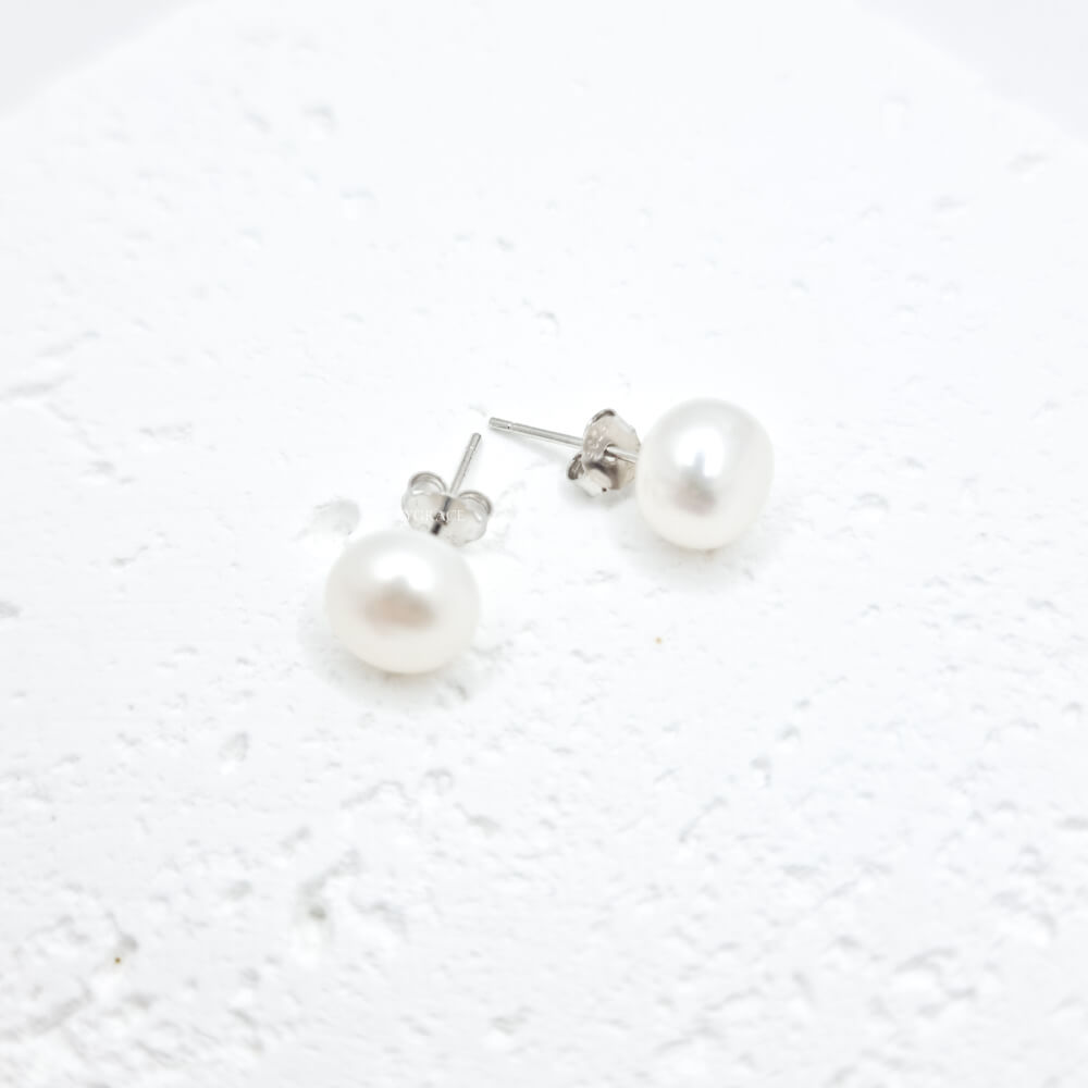 Cercei argint ”Be pure”, albi, argint 925 și perle naturale 8-9 mm, MYGRACE