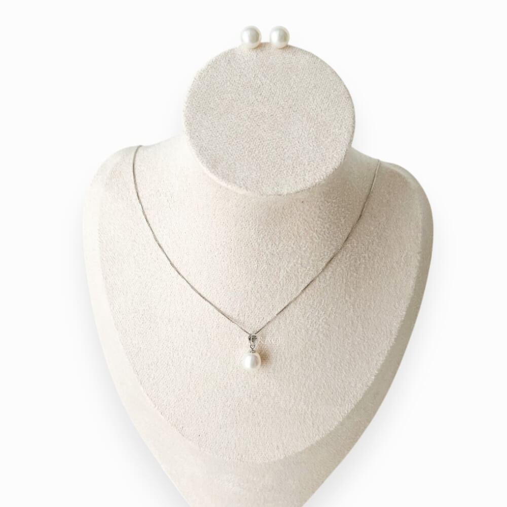 Set bijuterii argint 925, format din colier și cercei perle naturale tip stud