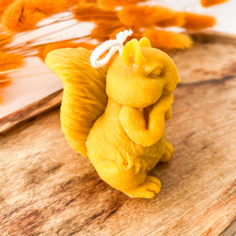 Pure Beeswax Decorative Candle – Squirrel Design