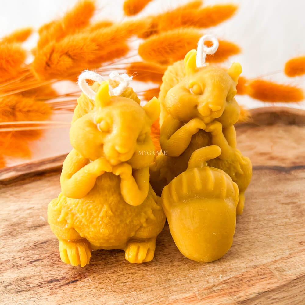 Pure Beeswax Decorative Candle – Squirrel Design