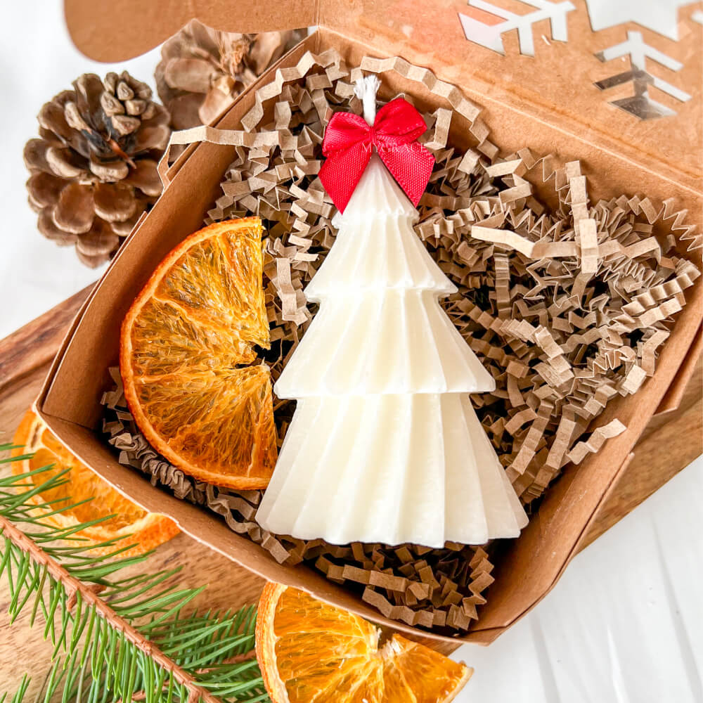 Christmas Candle, Scented, Natural Wax, Pine Tree Design – Limited Christmas Edition