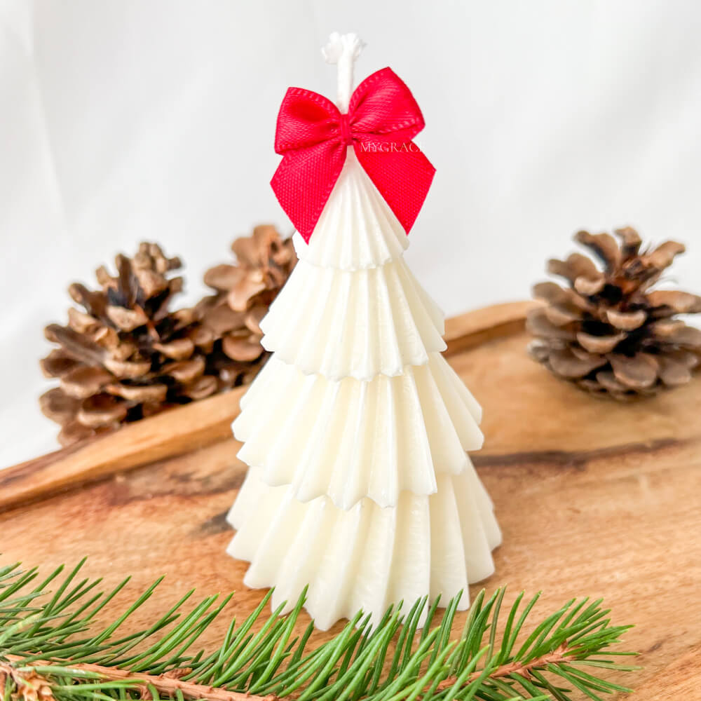 Christmas Candle, Scented, Natural Wax, Pine Tree Design – Limited Christmas Edition