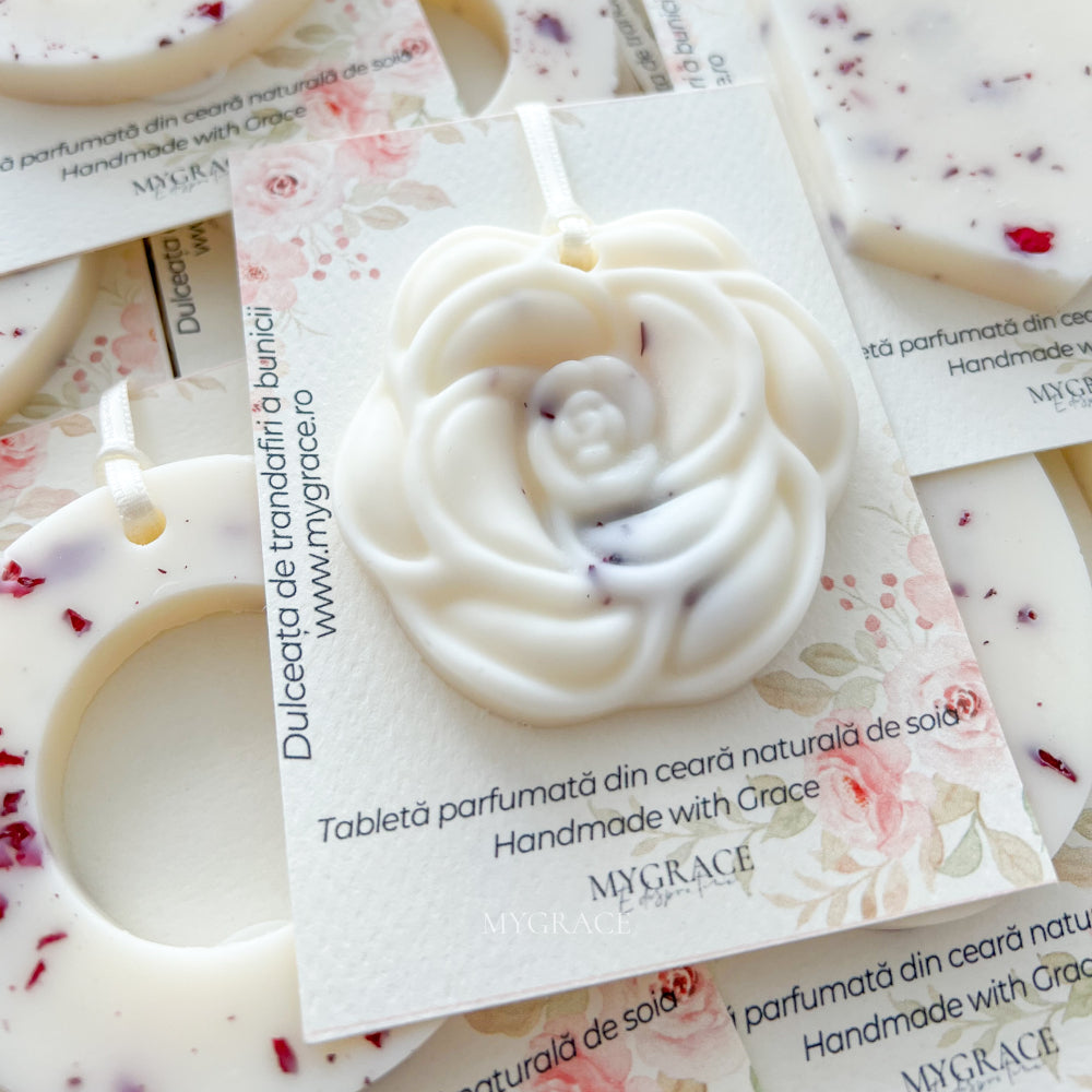 Tabletă parfumată ”Dulceața de trandafiri a bunicii”, ceară naturală de soia